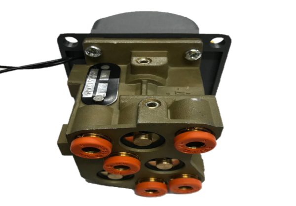 Dual Acting Tipper Cab Control Up/Down c/w PTO Switch. - Image 3