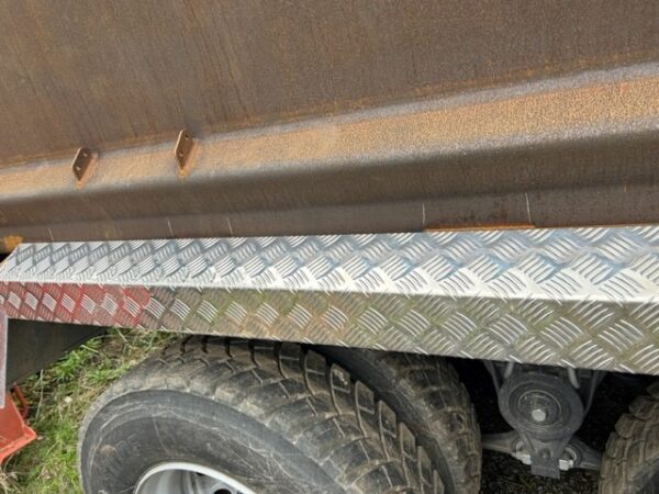 Thompsons Ali Checker for Valances
