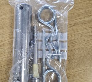Male Squires Cross Pin and Clip Kit